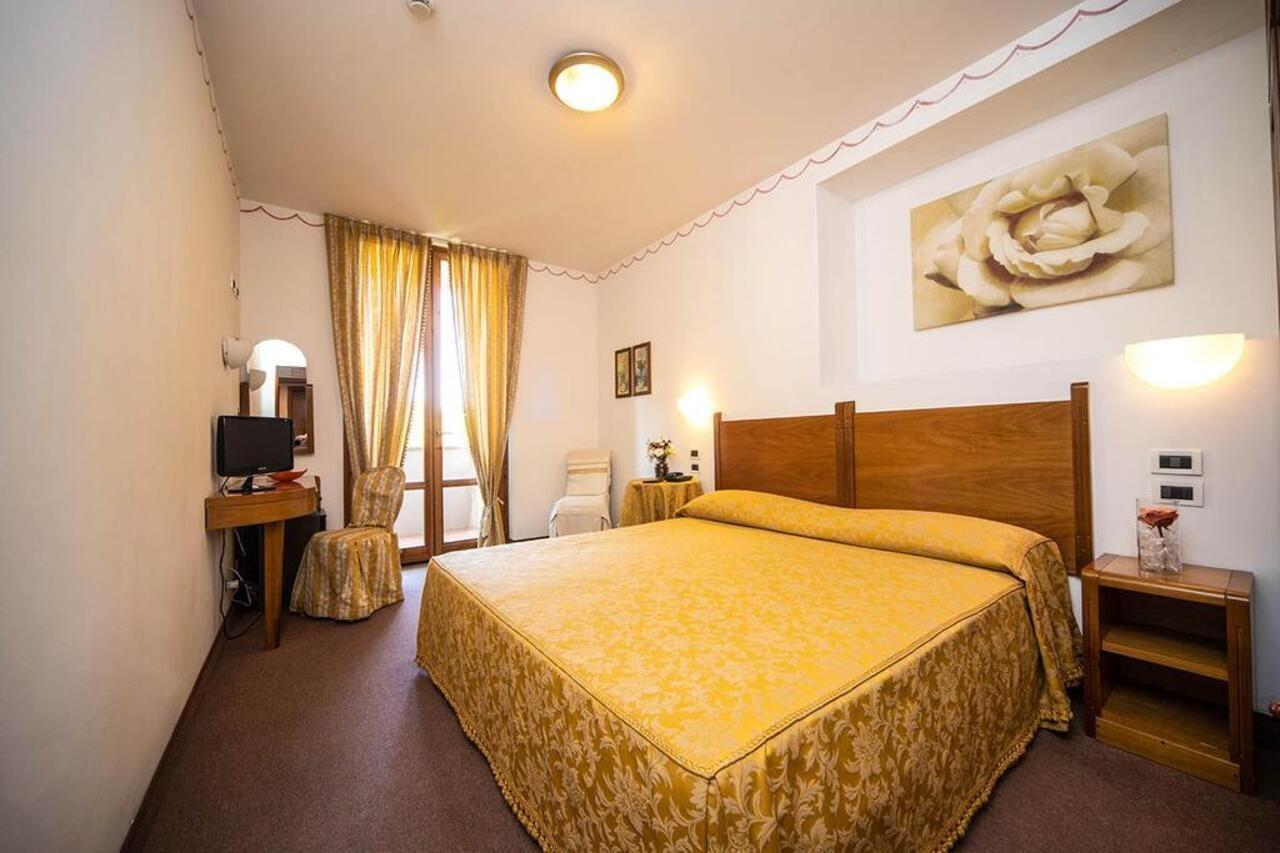 Hotel Ristorante Farneta Cortona Luaran gambar
