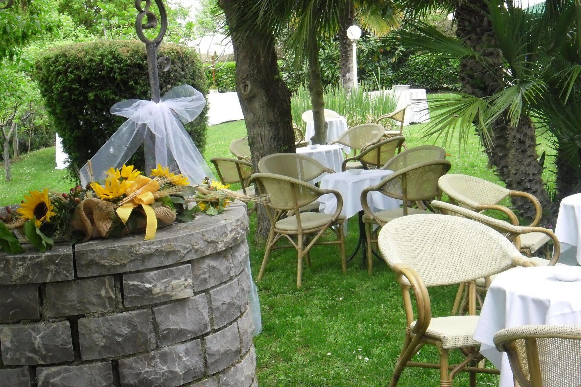 Hotel Ristorante Farneta Cortona Luaran gambar