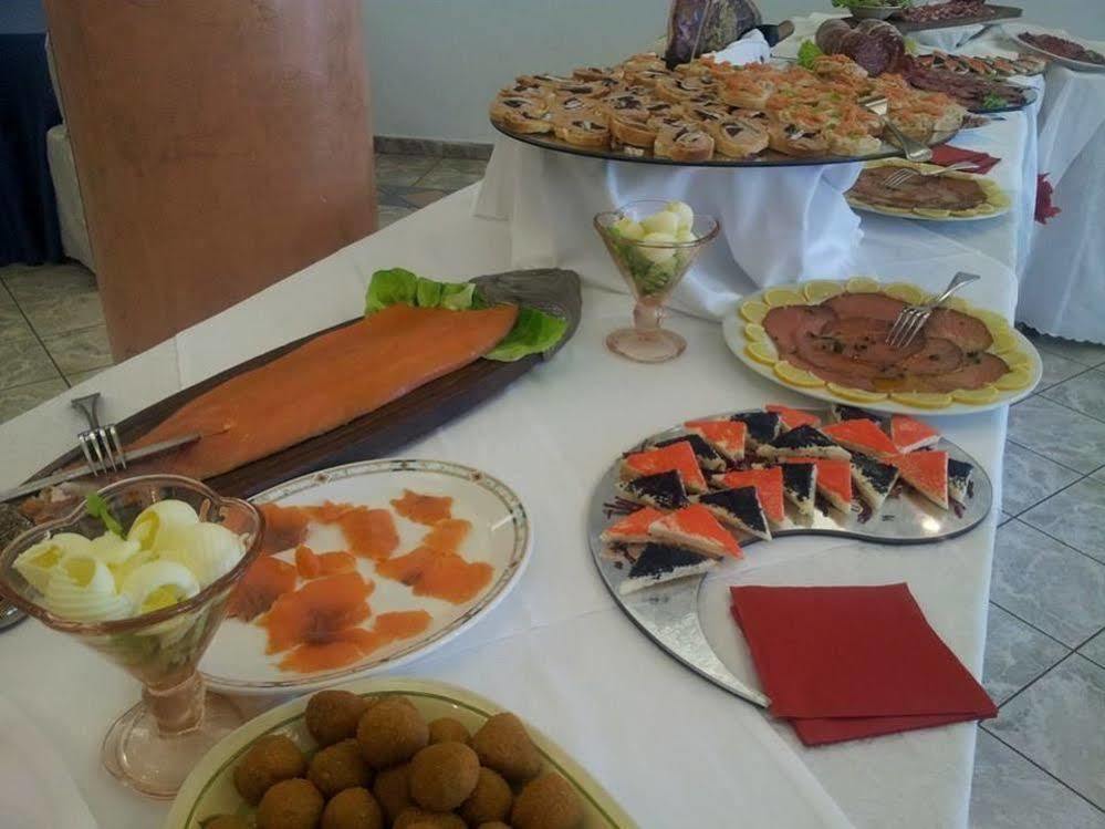 Hotel Ristorante Farneta Cortona Luaran gambar